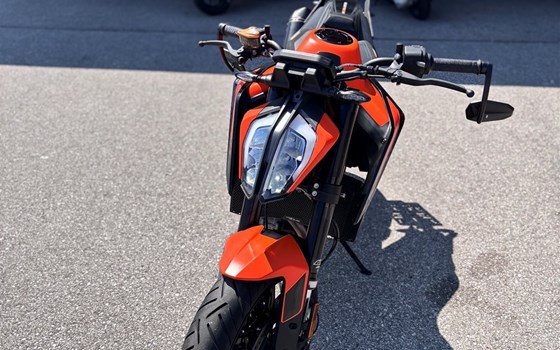 Gebrauchtmotorrad KTM 890 Duke - Bild 3 Gebrauchtmotorrad KTM 890 Duke - Bild 3