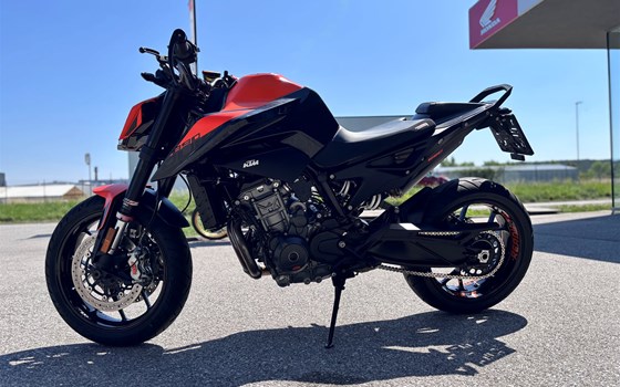 Gebrauchtmotorrad KTM 890 Duke - Bild 4 Gebrauchtmotorrad KTM 890 Duke - Bild 4