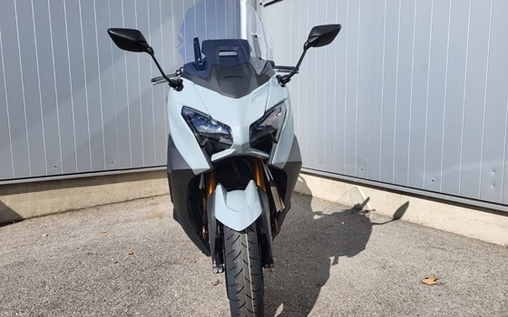 Neufahrzeug Yamaha TMAX 560 Tech Max - Bild 2 Neufahrzeug Yamaha TMAX 560 Tech Max - Bild 2