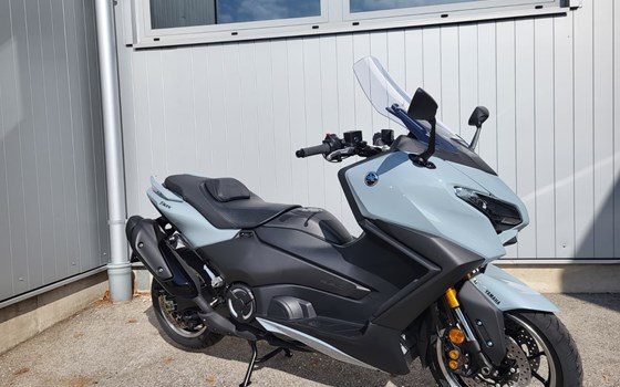 Neufahrzeug Yamaha TMAX 560 Tech Max - Bild 1 Neufahrzeug Yamaha TMAX 560 Tech Max - Bild 1