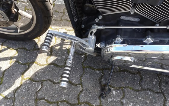 Gebrauchtmotorrad Harley-Davidson Softail Low Rider FXLR - Bild 8