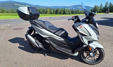 Honda Forza 350
