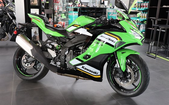 Gebrauchtmotorrad Kawasaki Ninja ZX-4RR - Bild 1