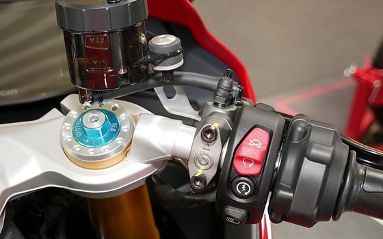 Neufahrzeug Ducati Panigale V2 S - Bild 11