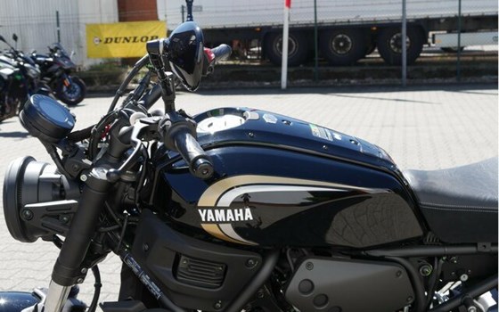 Gebrauchtmotorrad Yamaha XSR700 - Bild 12
