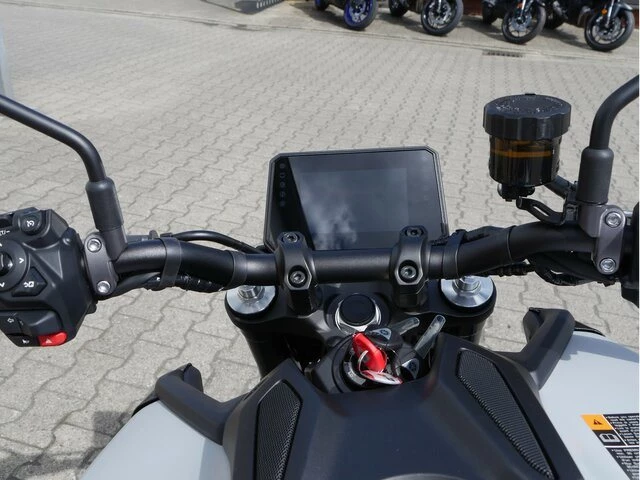 Angebot Yamaha MT-09 Bild 16: Angebot Yamaha MT-09