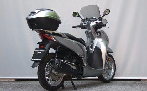 Gebrauchtmotorrad Honda SH300i - Bild 10 Gebrauchtmotorrad Honda SH300i - Bild 10