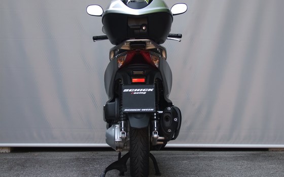 Gebrauchtmotorrad Honda SH300i - Bild 7 Gebrauchtmotorrad Honda SH300i - Bild 7