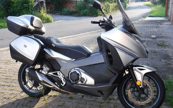 Gebrauchtmotorrad Honda Integra - Bild 1