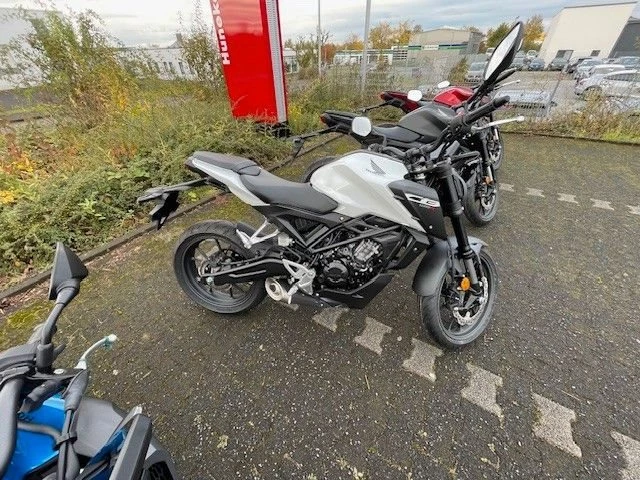 Offer Honda CB125R Bild 3: Offer Honda CB125R