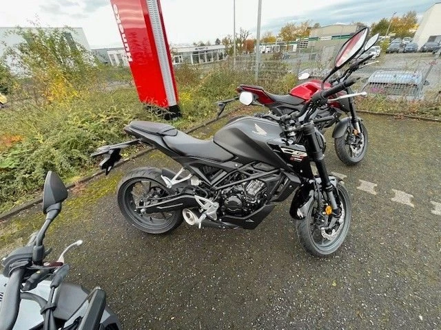 Offer Honda CB125R Bild 4: Offer Honda CB125R