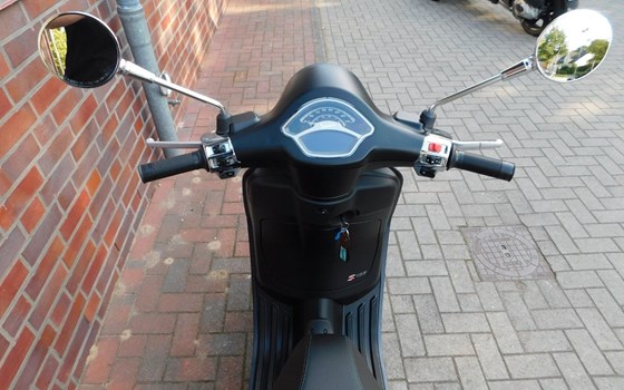 Gebrauchtmotorrad Vespa Primavera 125 Sport - Bild 10