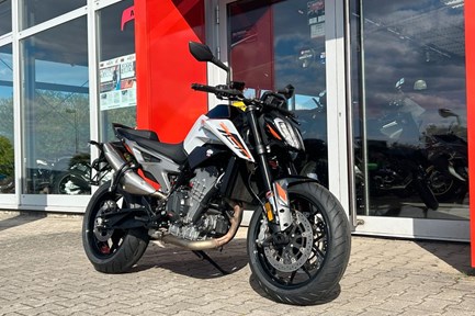 KTM 790 Duke L
