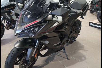 Kawasaki Ninja 1100SX SE
