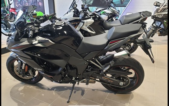 Gebrauchtmotorrad Kawasaki Ninja 1100SX SE - Bild 7