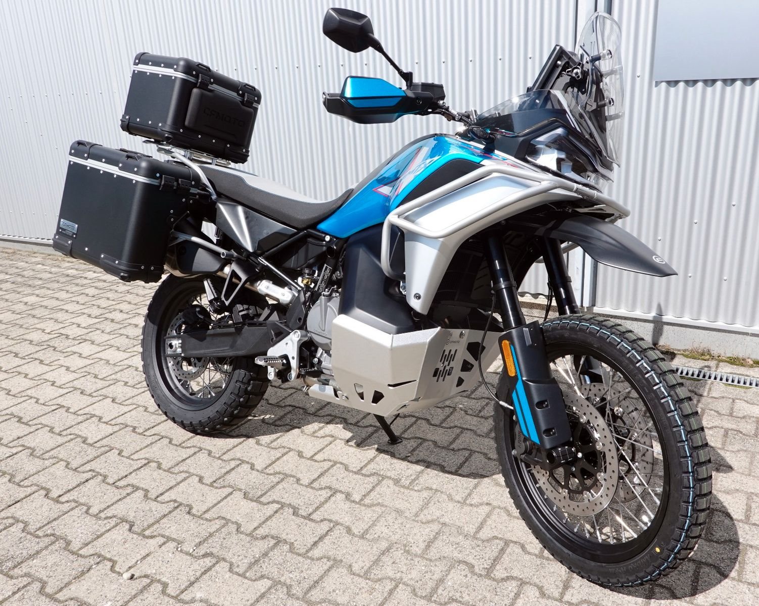 CFMOTO 800MT-X