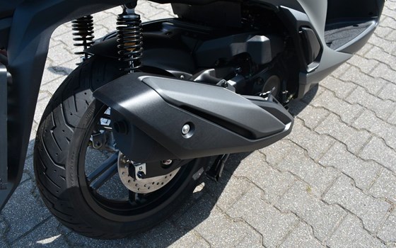 Gebrauchtmotorrad Honda SH350i - Bild 10