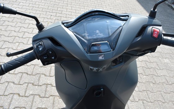 Gebrauchtmotorrad Honda SH350i - Bild 6