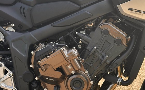 Gebrauchtmotorrad Honda CB 650 - Bild 4