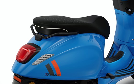 Neufahrzeug Vespa Sprint 125 Sport iGET - Bild 16 Neufahrzeug Vespa Sprint 125 Sport iGET - Bild 16
