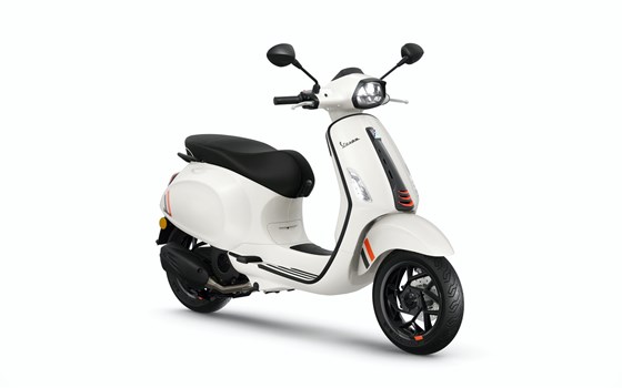 Neufahrzeug Vespa Sprint 125 Sport iGET - Bild 2 Neufahrzeug Vespa Sprint 125 Sport iGET - Bild 2