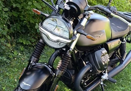 Gebrauchte Moto Guzzi V7 III Stone Gebrauchte Moto Guzzi V7 III Stone