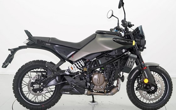 Neufahrzeug Husqvarna Svartpilen 125 - Bild 4