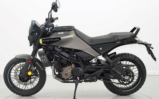 Neufahrzeug Husqvarna Svartpilen 125 - Bild 5