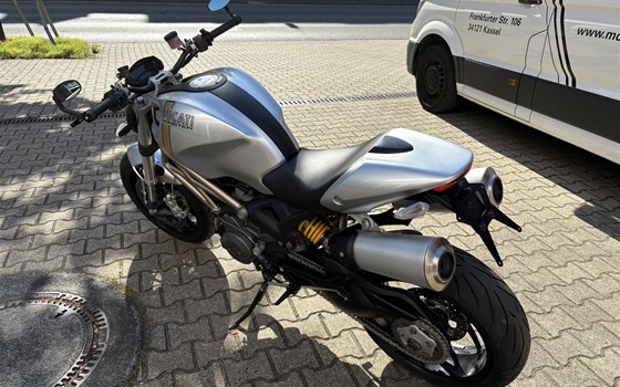 Gebrauchtmotorrad Ducati Monster 1100 - Bild 2