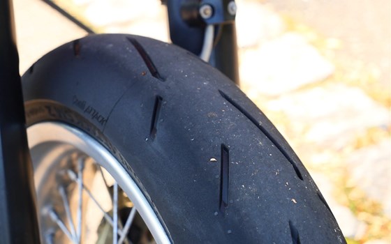 Gebrauchtmotorrad KTM 660 SMC - Bild 10