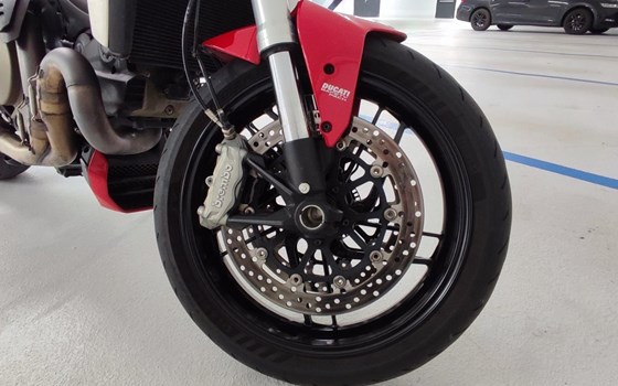 Gebrauchtmotorrad Ducati Monster 1200 - Bild 9 Gebrauchtmotorrad Ducati Monster 1200 - Bild 9