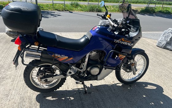 Gebrauchtmotorrad Honda XL 600V Transalp - Bild 2 Gebrauchtmotorrad Honda XL 600V Transalp - Bild 2