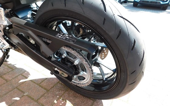 Neufahrzeug Suzuki GSX-8T - Bild 8