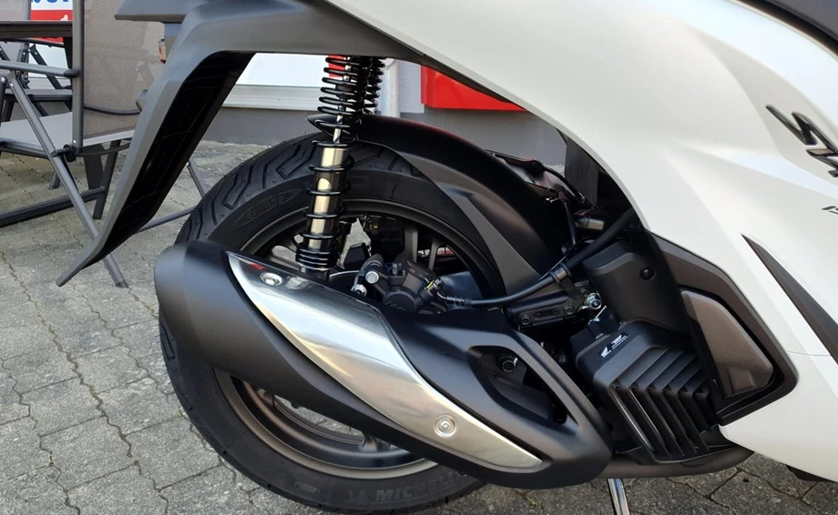 Angebot Honda SH150i Bild 4: Angebot Honda SH150i