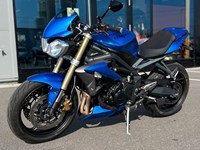 Gebrauchtmotorrad Triumph Street Triple 675