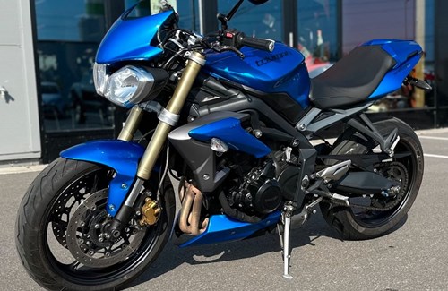 Gebrauchtmotorrad Triumph Street Triple