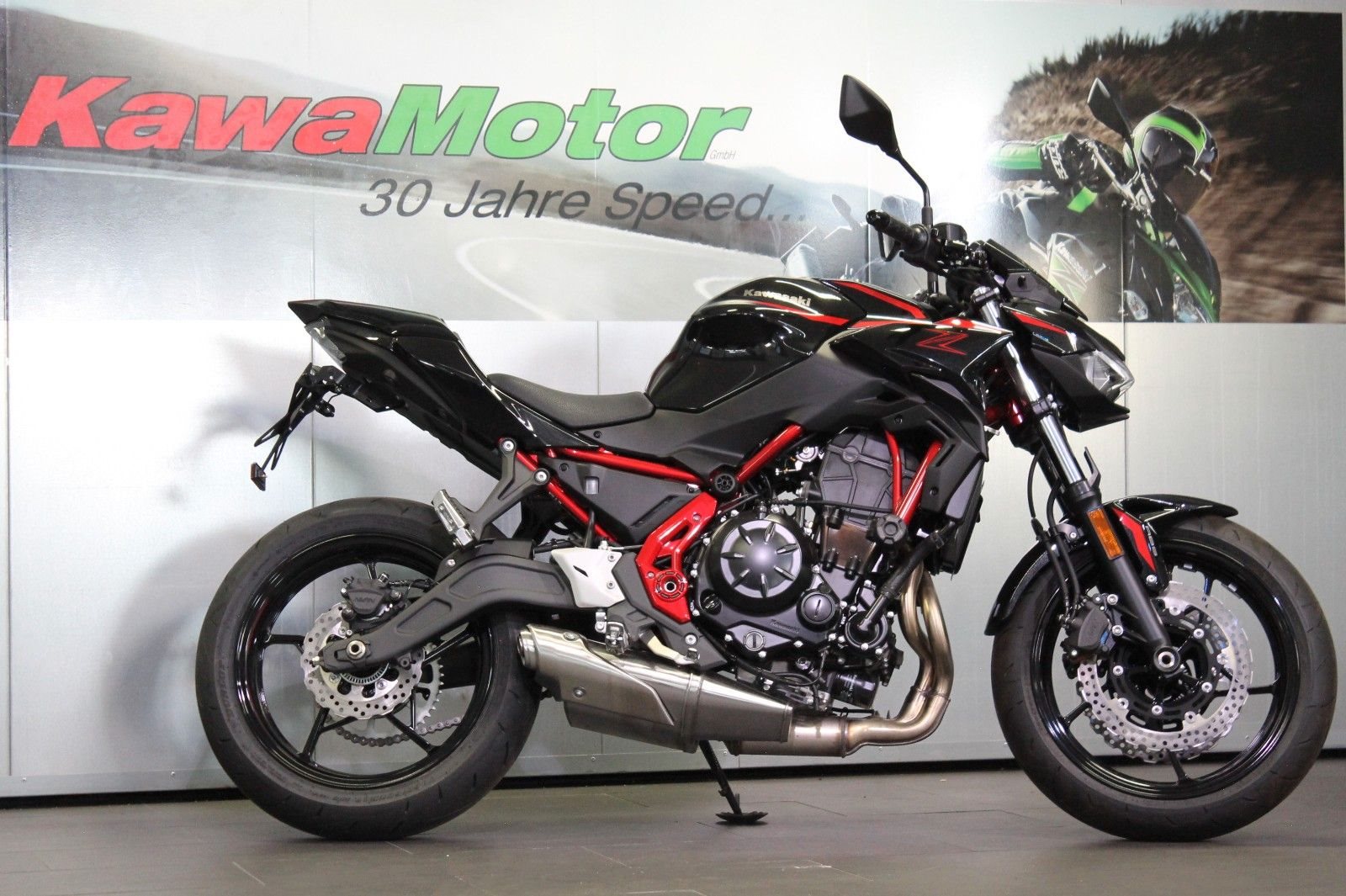 Kawasaki Z650 Style mit Sarterbonus