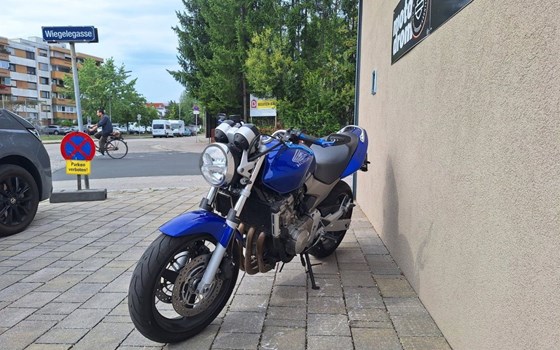 Gebrauchtmotorrad Honda CB 600 F Hornet - Bild 4 Gebrauchtmotorrad Honda CB 600 F Hornet - Bild 4