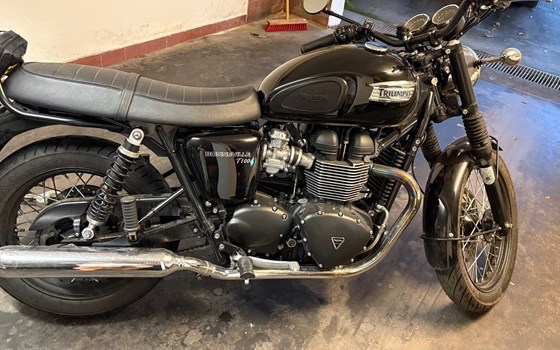 Gebrauchtmotorrad Triumph Bonneville T100 - Bild 1 Gebrauchtmotorrad Triumph Bonneville T100 - Bild 1