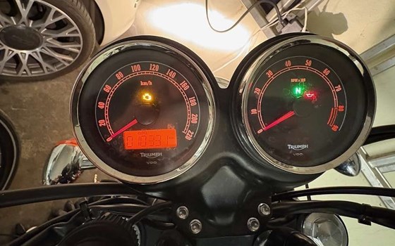 Gebrauchtmotorrad Triumph Bonneville T100 - Bild 6