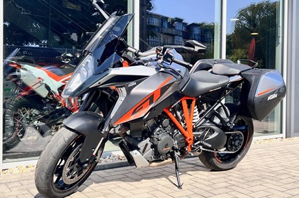 KTM 1290 Super Duke GT