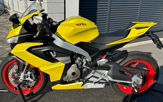 Gebrauchtmotorrad Aprilia RS 660 - Bild 3 Gebrauchtmotorrad Aprilia RS 660 - Bild 3