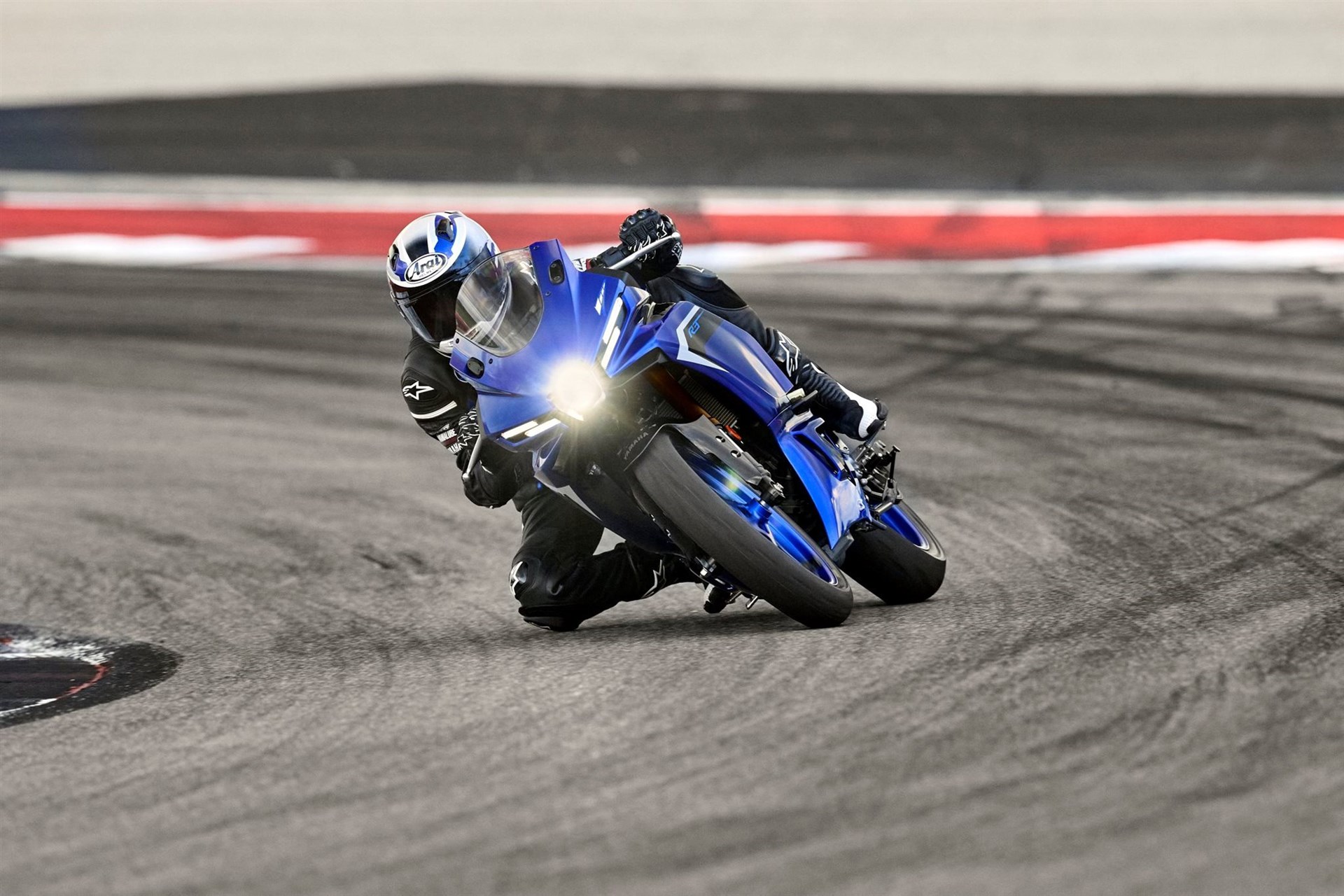 Yamaha R3