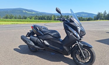 Yamaha XMAX 400
