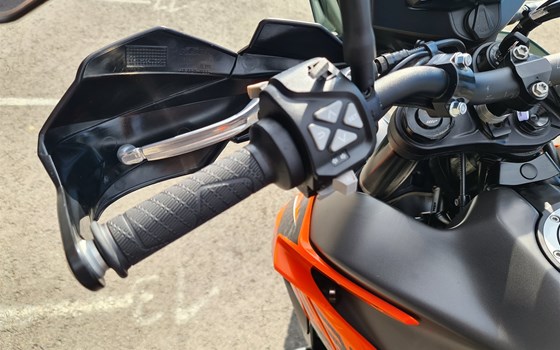Gebrauchtmotorrad KTM 890 Adventure - Bild 7 Gebrauchtmotorrad KTM 890 Adventure - Bild 7