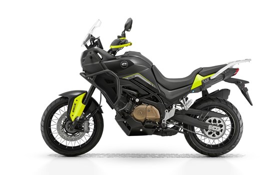 Neufahrzeug QJ Motor SVT 650 X - Bild 2