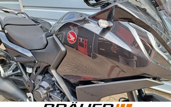 Gebrauchtmotorrad Honda NT1100 DCT - Bild 3