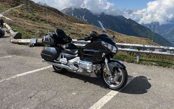Gebrauchtmotorrad Honda GL 1800 Goldwing - Bild 1 Gebrauchtmotorrad Honda GL 1800 Goldwing - Bild 1
