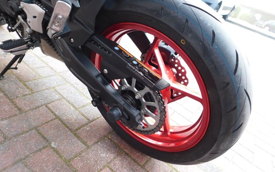 Gebrauchtmotorrad Kawasaki Z650 - Bild 8