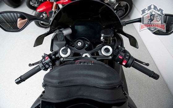 Gebrauchtmotorrad BMW S 1000 RR - Bild 7